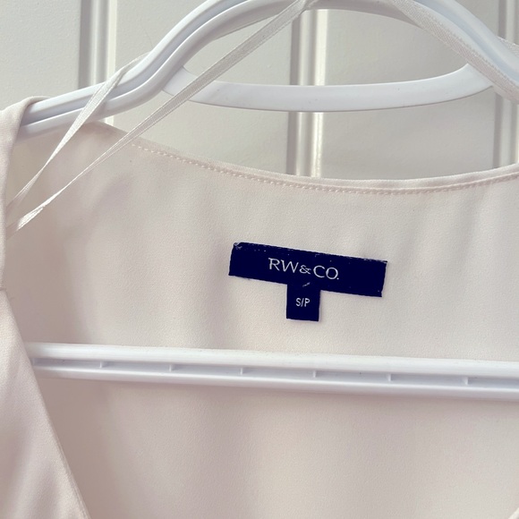 RW &CO White Loose Dress Size Small - Picture 4 of 4